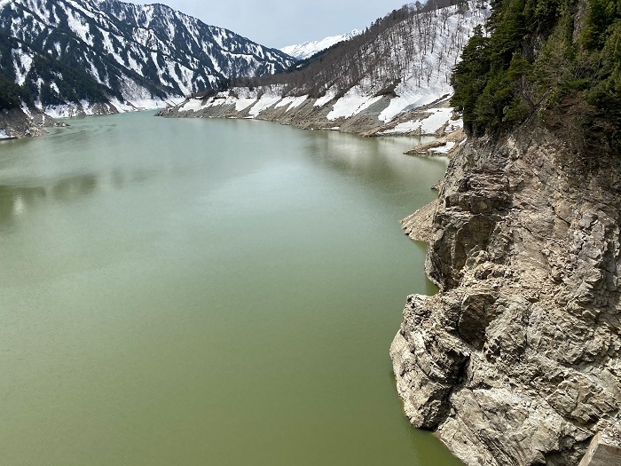 立山黒部アルペンルート　黒部湖