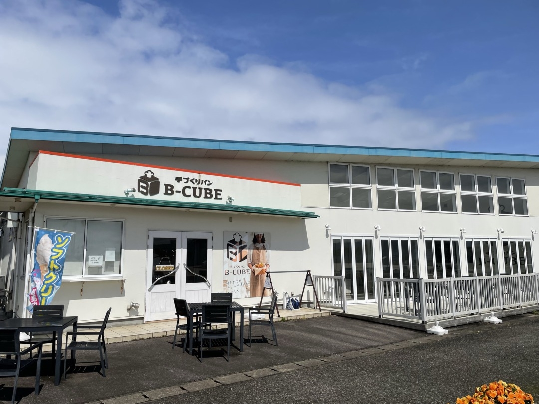 カフェ